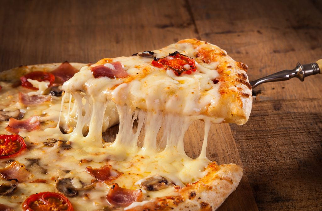 Deep dish or thin
crust: Who am I to judge?