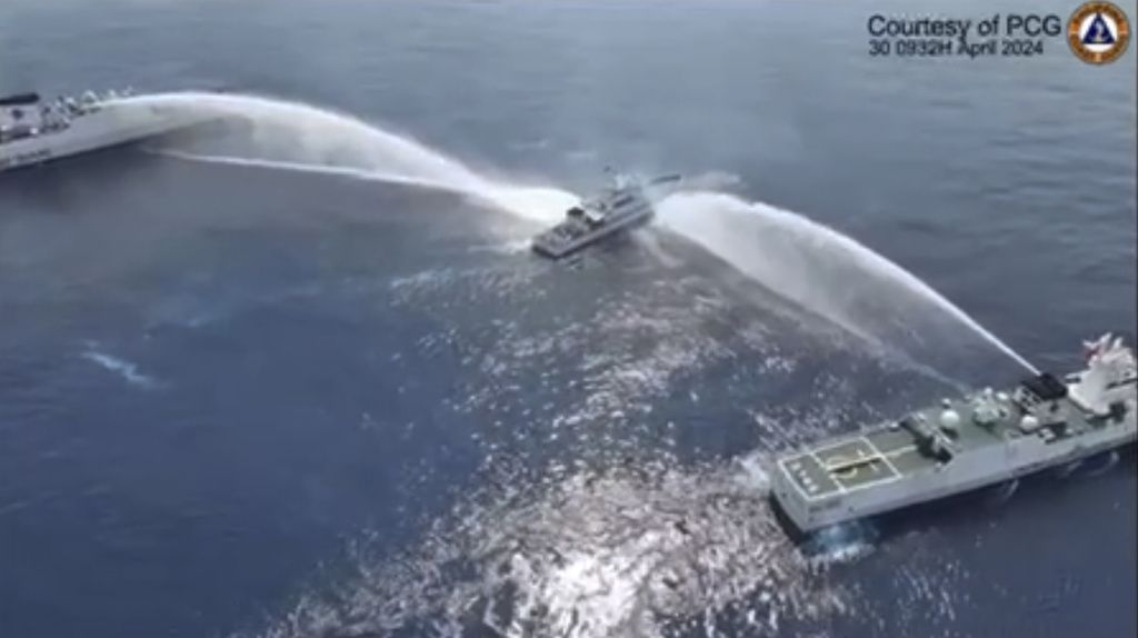 Escalating
China-Philippines tensions crystallized by China warship collision