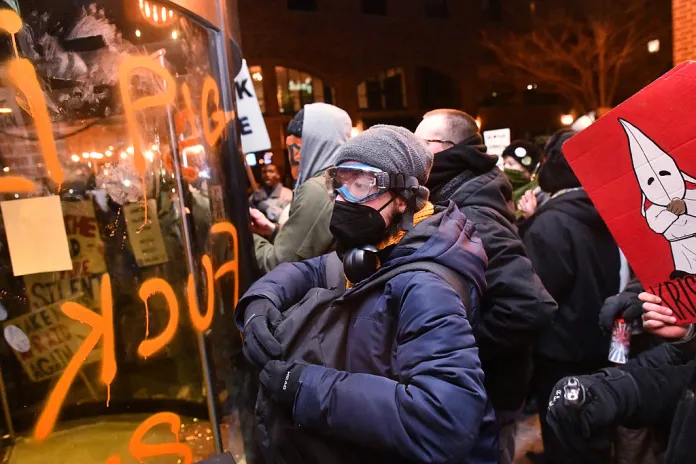 Democratic mobs are
the ones bringing fascism to Minneapolis’s streets